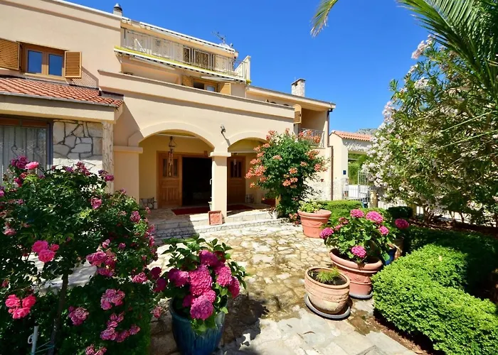 Meridiana-6 By Interhome *