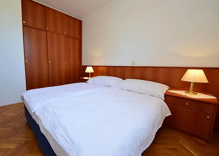 Meridiana-6 By Interhome Lägenhet Orebić