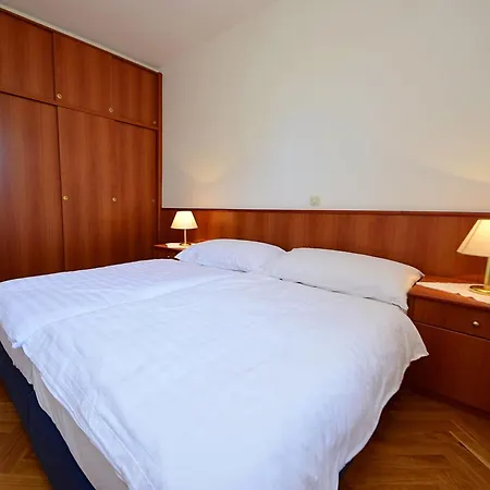 Meridiana-6 By Interhome Apartman Orebic